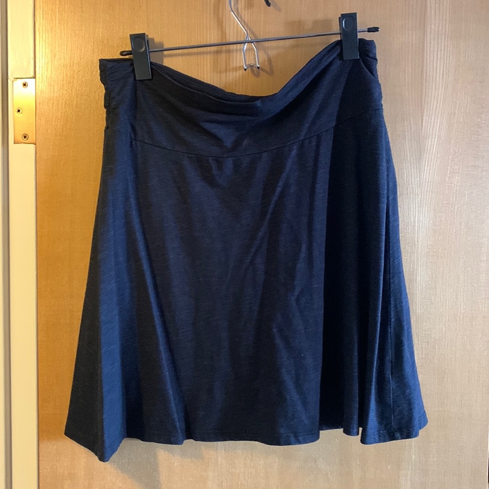 Black Horny Toad skirt
